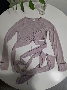 Gymshark Mauve Long Sleeve Twist Crop Top